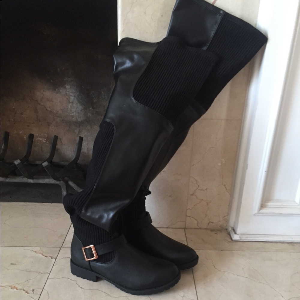 Above the knee Boots 5.5 Black New w Box !!